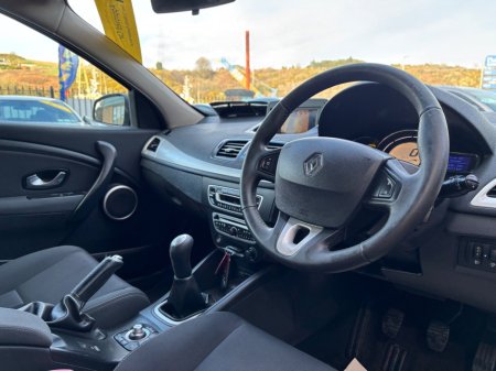 2010 Renault Megane - thumbnail 5