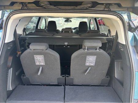 2019 Peugeot 5008 ACTIVE 1.5 BLUE HDI 130 6 6.2 4DR 7 seater Finance Available own this car from €81 per week €18,999