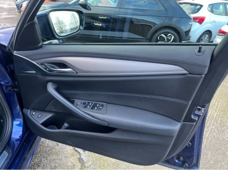 2019 BMW 5 Series 530e M-SPORT PHEV 2.0 PETROL €24,950 thumbnail