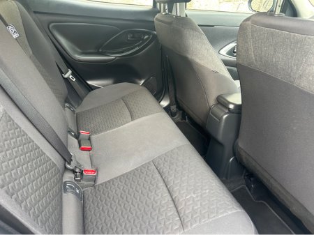 2023 Toyota Yaris Cross - thumbnail 7