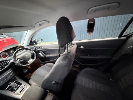 2019 Peugeot 308 ALLURE - 1.5 DIESEL - AUTO - 12M WARRANTY - CAR: 1755 €15,950 thumbnail