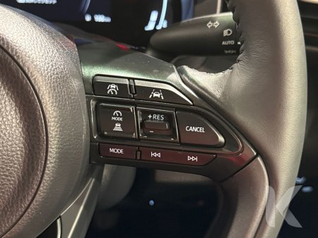 2025 Toyota Yaris - thumbnail 18