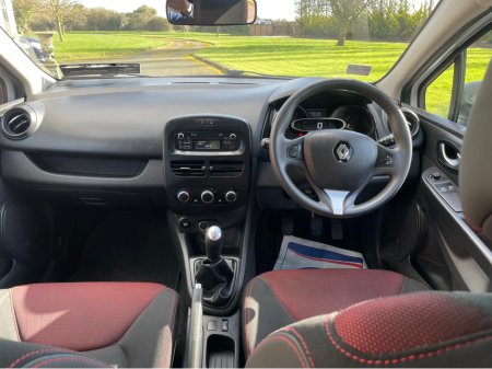 2016 Renault Clio - thumbnail 13