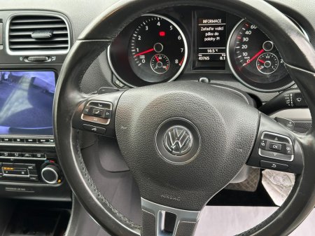 2012 Volkswagen Golf - thumbnail 18