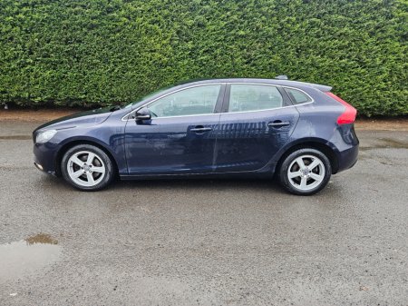 2016 Volvo V40 2.0 D2 SE NAV 120BHP 5DR 40 SERIES €8,450 thumbnail
