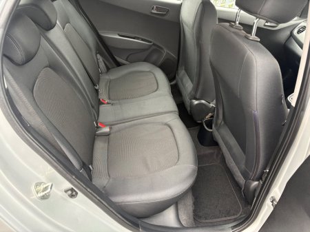 2019 Hyundai i10 - thumbnail 11