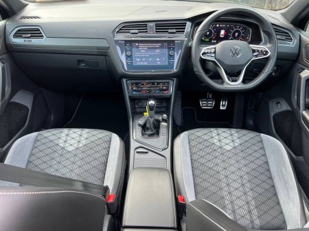 2023 Volkswagen Tiguan - thumbnail 11