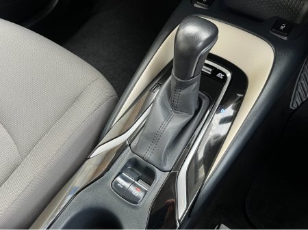 2021 Toyota Corolla - thumbnail 17