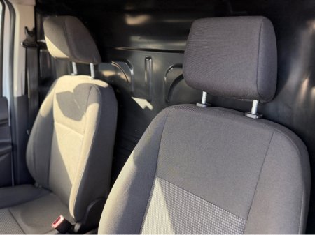 2018 Ford Transit Connect - thumbnail 37