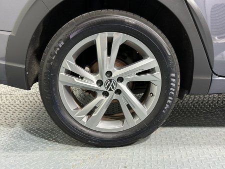 2023 Volkswagen Taigo R Line 1.0 Tsi €24,800 thumbnail