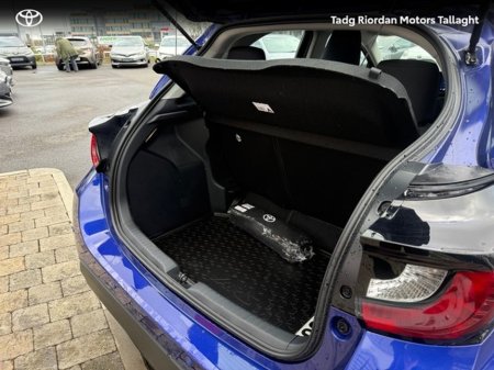 2024 Toyota Yaris Yaris Hybrid 115 Luna €25,950 thumbnail