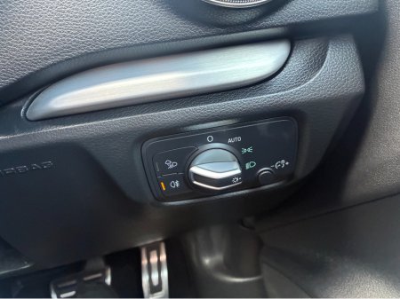 2018 Audi A3 Saloon ( 182 REG SALOON 1.4 S LINE EDITION PACK VIRTUAL COCKPIT - NAVIGATION -CARPLAY ANDROID AUTO LEATHER PACK - REVERSING CAMERA / PARKING SENSORS - DRIVE MODE €22,950 thumbnail