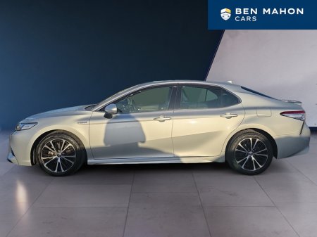 2020 Toyota Camry 2.5 Camry Hybrid €25,750