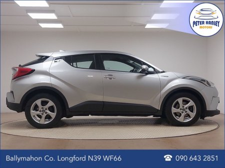 2019 Toyota C-HR 1.8 HYBRID LUNA €19,450 thumbnail