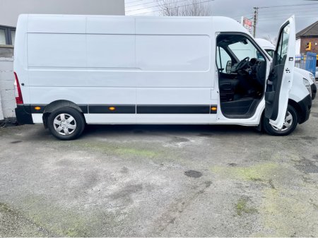 2021 Nissan NV400 - thumbnail 5