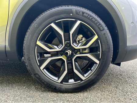 2026 Citroen E-C4 Electric C4 thumbnail