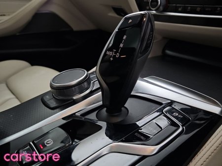 2021 BMW 5 Series - photo 23