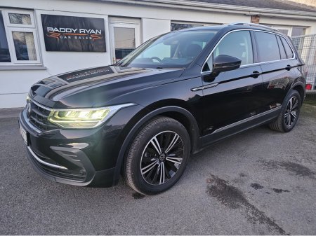 2023 Volkswagen Tiguan - thumbnail 5