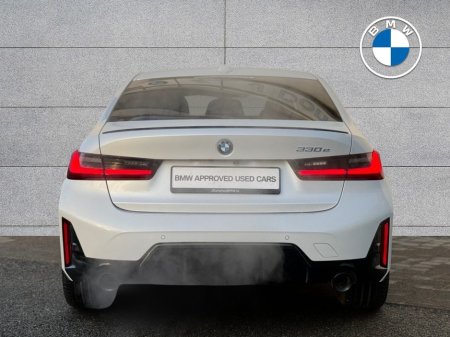 2024 BMW 3 Series - thumbnail 15