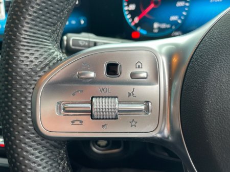 2022 Mercedes-Benz GLE Class GLE350de AMG Premium 4-Matic €62,995 thumbnail