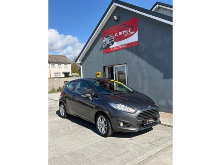 2016 Ford Fiesta - thumbnail 2