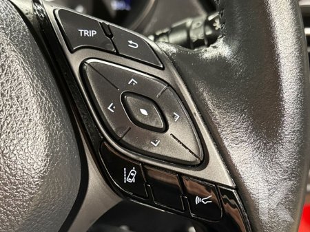 2019 Toyota C-HR - thumbnail 23