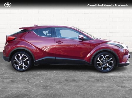 2023 Toyota C-HR Hybrid Sport €28,950 thumbnail