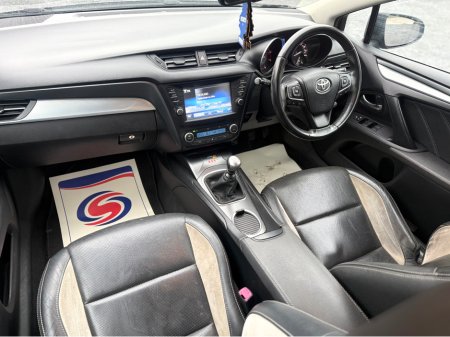 2016 Toyota Avensis 2.0 D-4D BUSINESS EDITION OVERMOUNT 143PS S/S 4 4DR €10,995 thumbnail