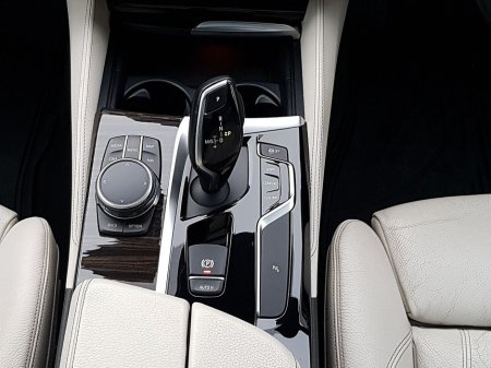 2017 BMW 5 Series 520d M Sport €29,995 thumbnail