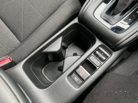 2025 Honda HR-V HR-V 1.5i-MMD e:HEV Elegance €39,950 thumbnail