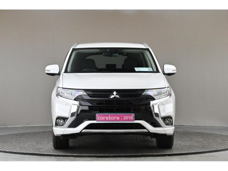 2018 Mitsubishi Outlander - view 2