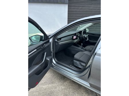 2024 Skoda Octavia OCTAVIA AMB 2.0TDI 115HP €30,995 thumbnail