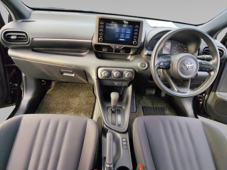 2020 Toyota Yaris - thumbnail 9