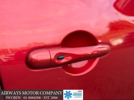 2017 Renault Clio - thumbnail 18