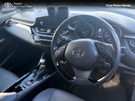 2022 Toyota C-HR C-HR HYBRID SOL €27,450 thumbnail