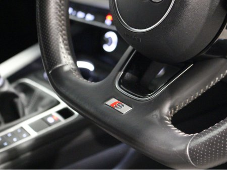 2016 Audi A4 2.0 TDI 150 S LINE 19 4DR €17,950 thumbnail