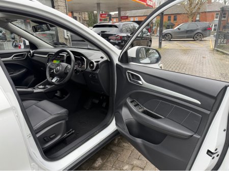 2020 MG ZS EXCLUSIVE EV 143PS 5DR AUTO €13,950 thumbnail