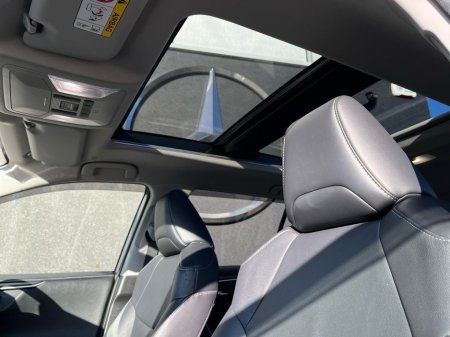 2023 Toyota Rav4 2.5 Hybrid AWD-i Platinum €44,950 thumbnail