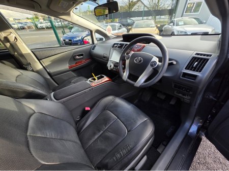 2012 Toyota Prius Alpha (7 Seater) - SELF CHARGING HYBRID -ALLOYS - REVERSE CAMERA -SIMI DEALER - LOW ROAD TAX BAND €12,450 thumbnail