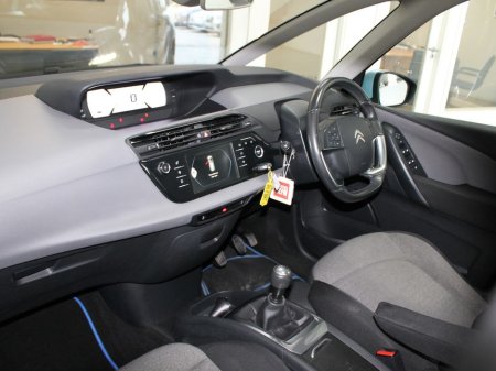 2015 Citroen C4 Picasso Grand C4picasso 1.6e-hdi (115) Selection €8,999 thumbnail