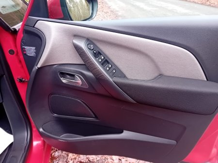 2014 Citroen Grand C4 Picasso 7 SEATER HDI 115 EXCLUSIVE MANUAL  MPV @ REDDY2DRIVE LTD €4,995 thumbnail