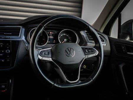2023 Volkswagen Tiguan - thumbnail 7
