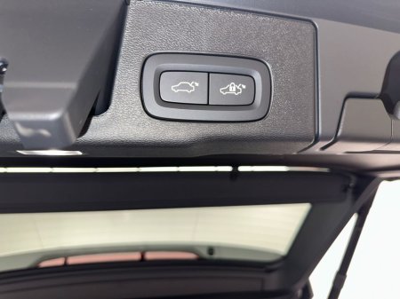 2025 Volvo XC60 - thumbnail 25