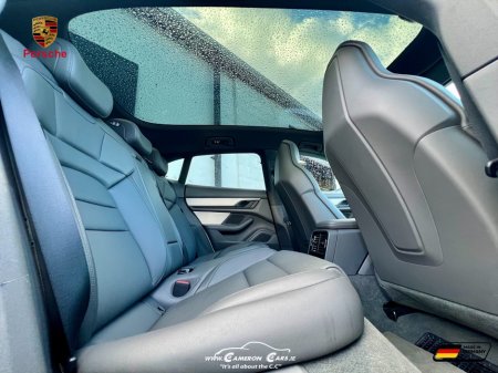 2022 Porsche Taycan - thumbnail 19