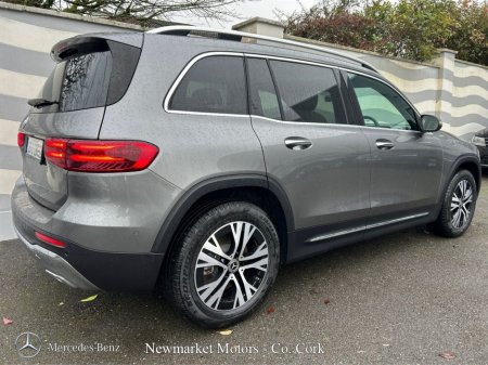 2025 Mercedes-Benz GLB - thumbnail 9