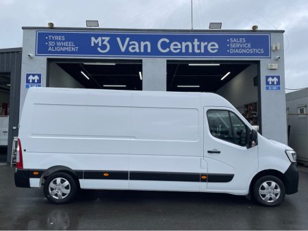 2023 Renault Master 2023  RENAULT MASTER FWD LM35 BLUE DCI 135 B thumbnail