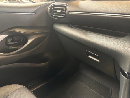 2023 Toyota Yaris - thumbnail 14