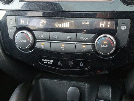 2018 Nissan Qashqai SV Premium with Moonroof 1.5 Diesel. €15,650 thumbnail