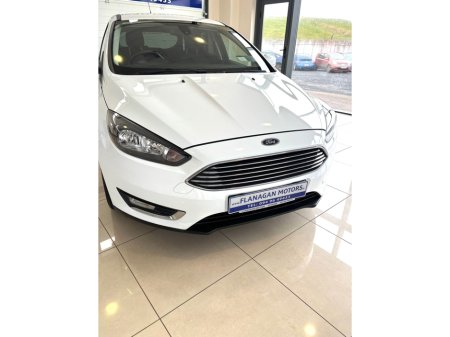 2016 Ford Focus - thumbnail 7