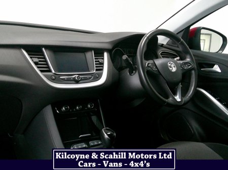 2020 Vauxhall Grandland X X SE TURBO D thumbnail